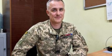 200 гривень в місяць