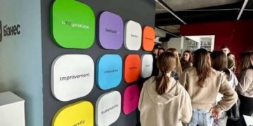 Студенти ЗУНУ відвідали Центр підтримки підприємців Дія.Бізнес у Тернополі