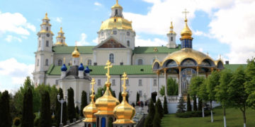 Міський голова Почаєва відмовився від апеляційної скарги щодо повернення споруд лаври державі