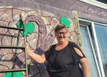 мисткиня з Тернопільщини творить дива з цементу