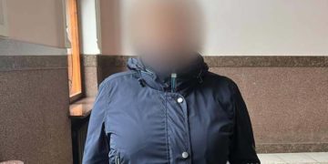 у Тернополі жінка викрала телефон