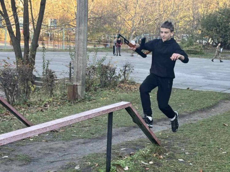 Тернопільські школярі змагались у військово-спортивній естафеті на честь Сергія Коновала