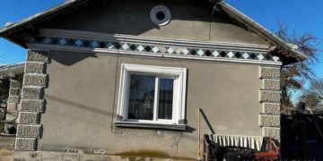 чоловік хотів спалити власний будинок