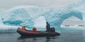 експедиція в Антарктиду