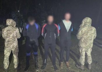 на кордоні затримали ухилянтів