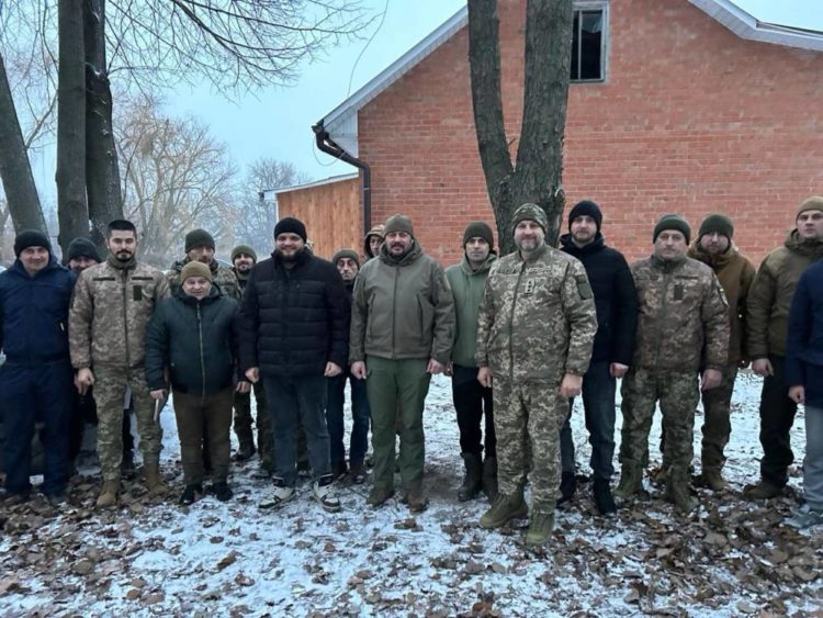 Нагороди за героїзм: воїни 105 бригади отримали відзнаки