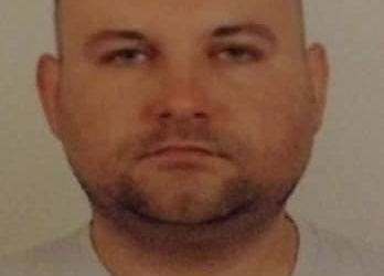 поліція розшукує чоловіка