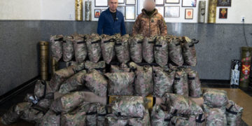 Тернопіль для ЗСУ: 70 антитепловізорних плащів для танкової бригади