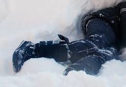 замерз чоловік