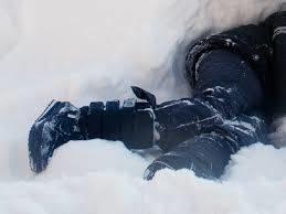 замерз чоловік