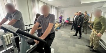 Міський голова Тернополя Сергій Надал відвідав поранених захисників у лікарні міста