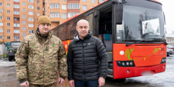 Тернопіль для ЗСУ: спецтранспорт VOLVO для гвардійців