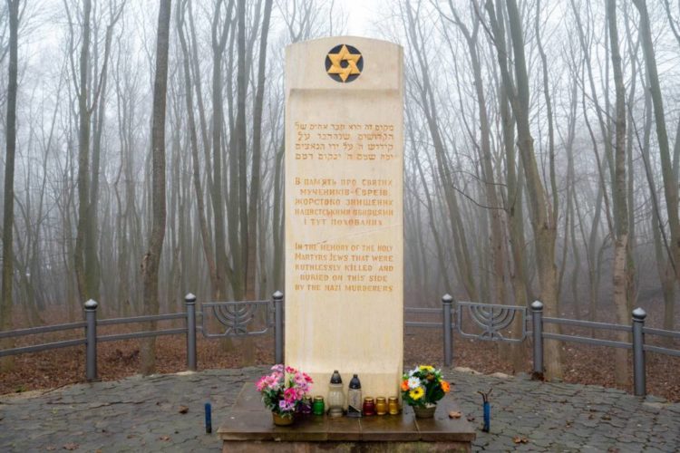 Житель Зборівської громади організував незаконну схему виїзду ухилянтів за кордон