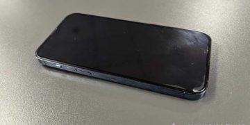 Таксист викрав телефон