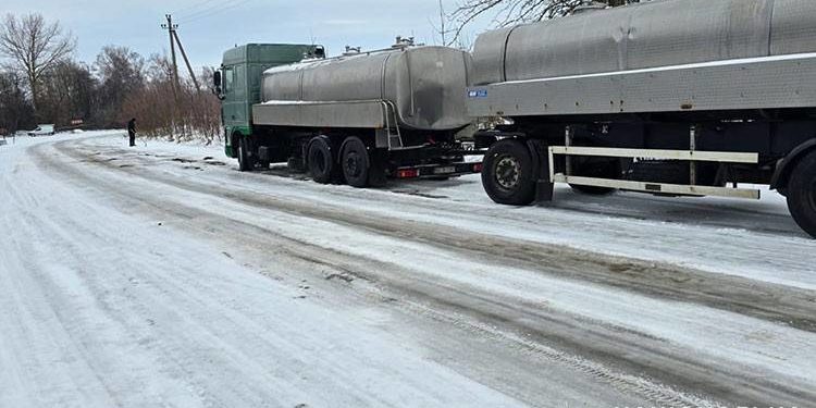 На Тернопільщині ожеледиця: водіям рекомендують утриматися від далеких поїздок