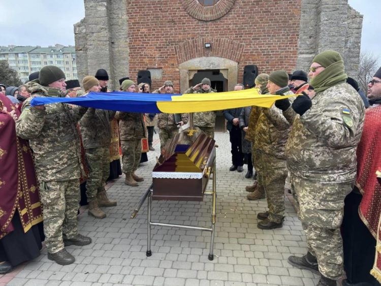 У Великій Березовиці на Тернопільщині провели в останню путь Петра Бакальця