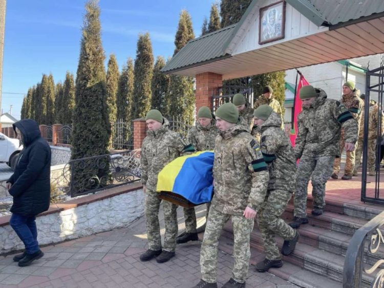 Борсуківська громада на Тернопільщині віддала шану загиблому захиснику Павлу Доценку