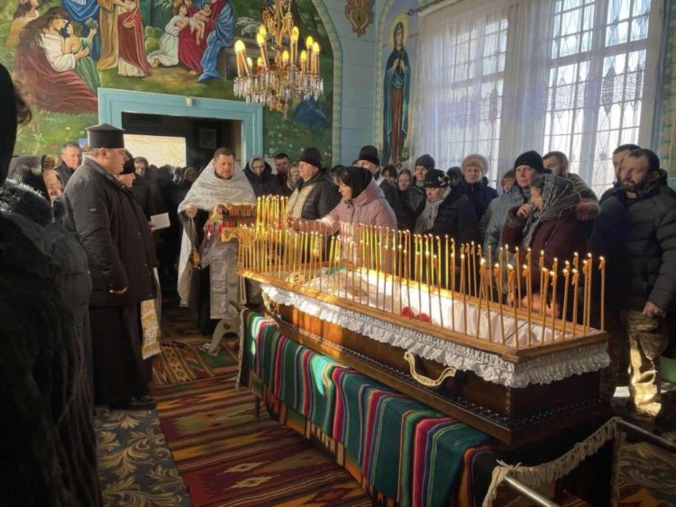 Борсуківська громада на Тернопільщині віддала шану загиблому захиснику Павлу Доценку