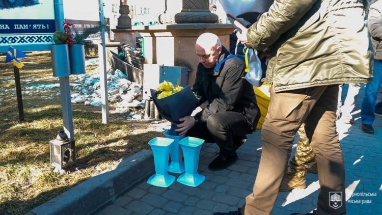 Тернопіль вшанував Героїв російсько-української війни