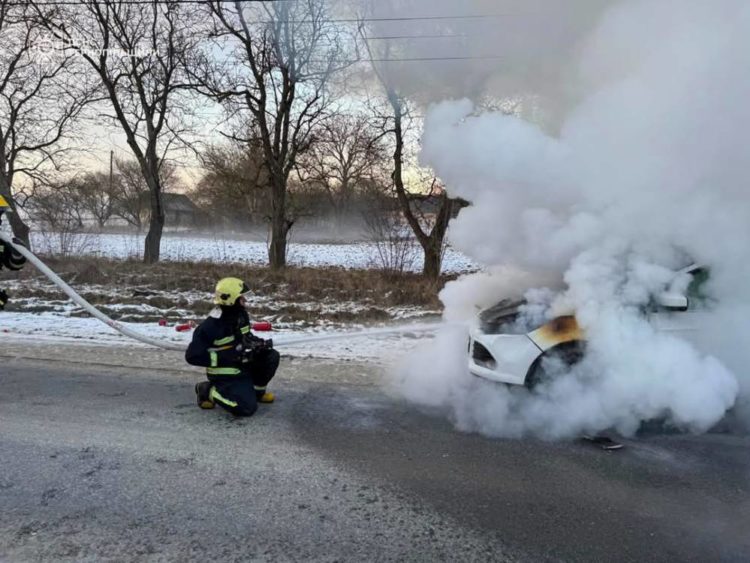 Згоріла автівка