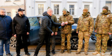 Nissan та Ford від Тернополя для бойового підрозділу ГУНП: Сергій Надал