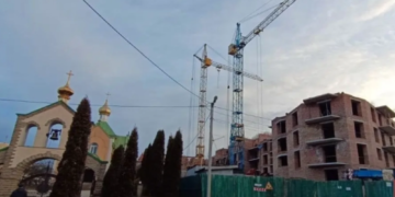 Незаконне будівництво