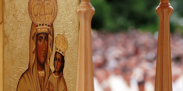 чудотворну ікону Зарваницької Матері Божої