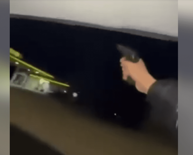 Поліція розшукує порушників