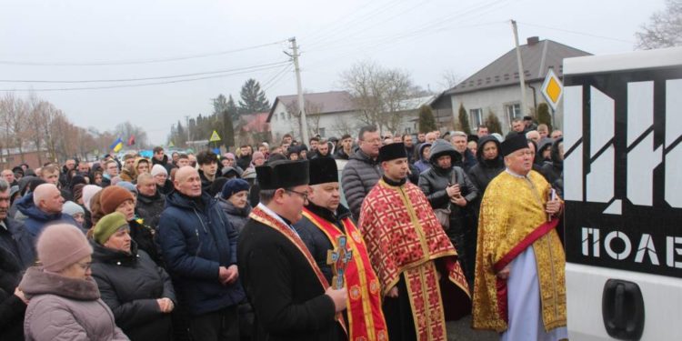 Чорні вихідні на Тернопіллі: Великогаївська громада прощається одразу з двома молодими Героями