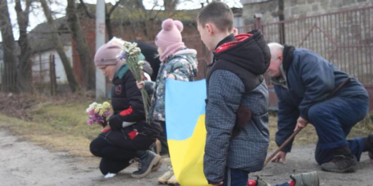 Чорні вихідні на Тернопіллі: Великогаївська громада прощається одразу з двома молодими Героями