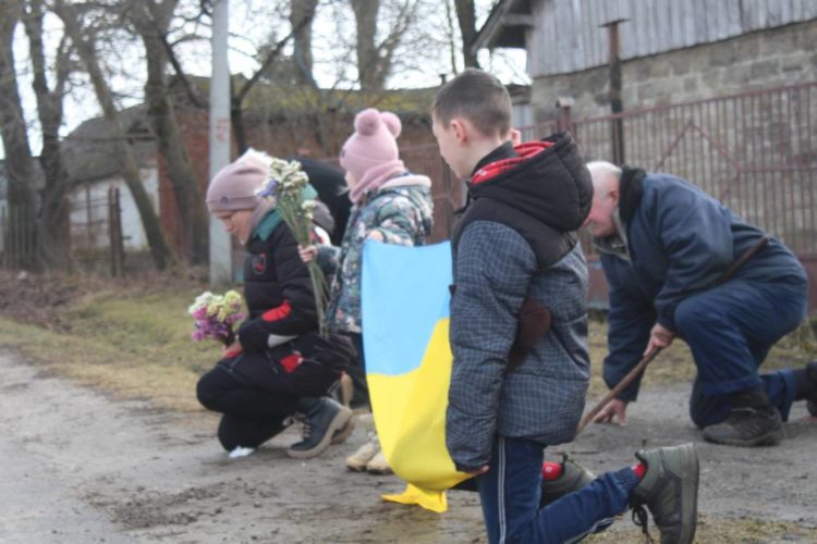 Чорні вихідні на Тернопіллі: Великогаївська громада прощається одразу з двома молодими Героями