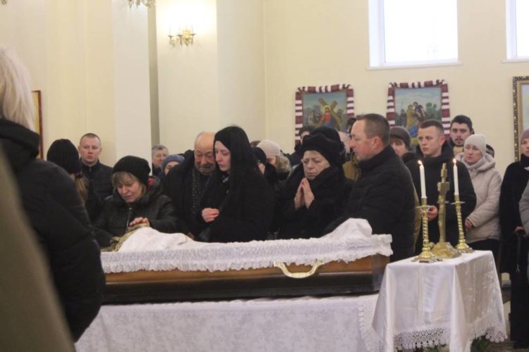 Чорні вихідні на Тернопіллі: Великогаївська громада прощається одразу з двома молодими Героями