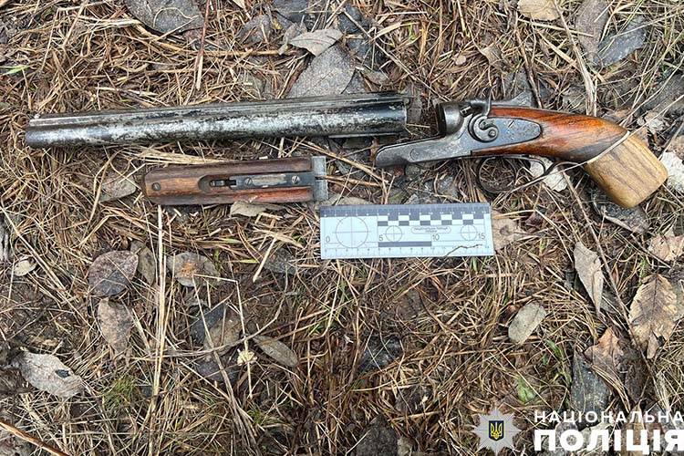 Поліція виявила незаконну зброю