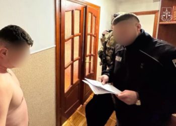 Поліція затримала аферистів