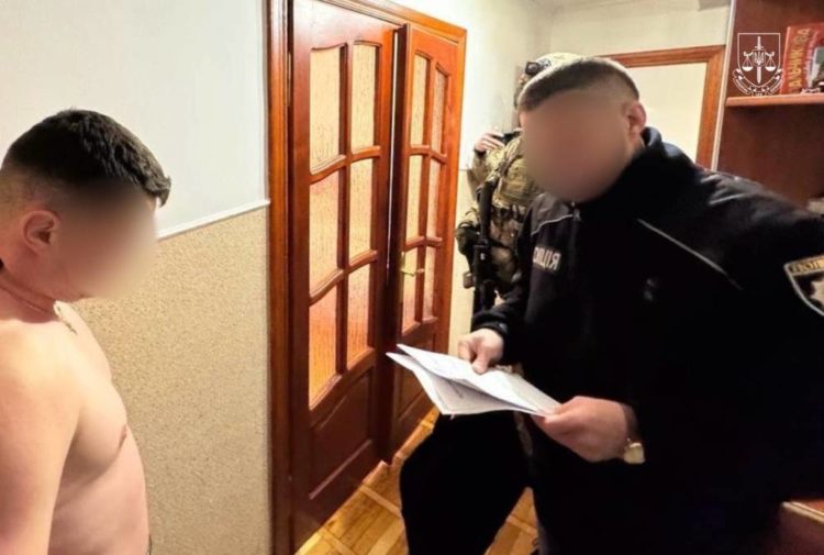 Поліція затримала аферистів