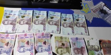 Поліція затримала хабарника