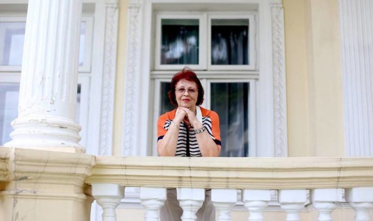 Марії Кирничної