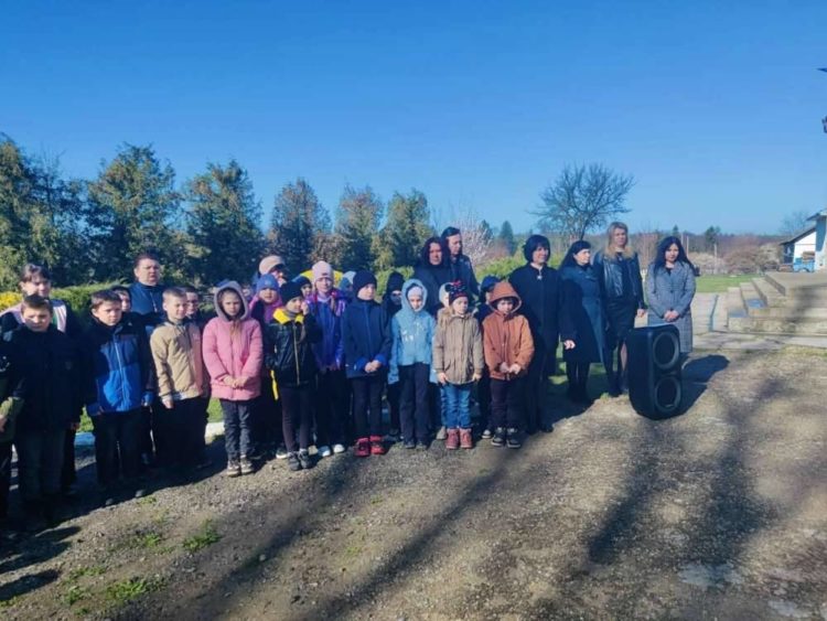 На Тернопільщині відкрили меморіальну дошку