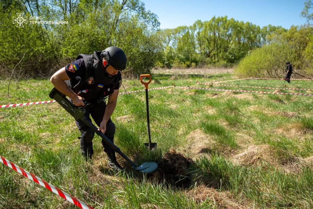 На Тернопільщині виявили боєприпаси