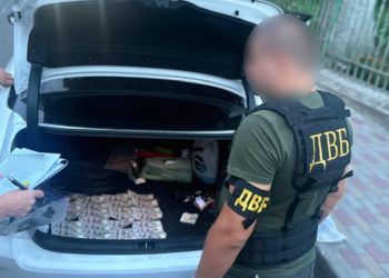 На Тернопільщині судитимуть працівника ТЦК за хабар у 5000 доларів