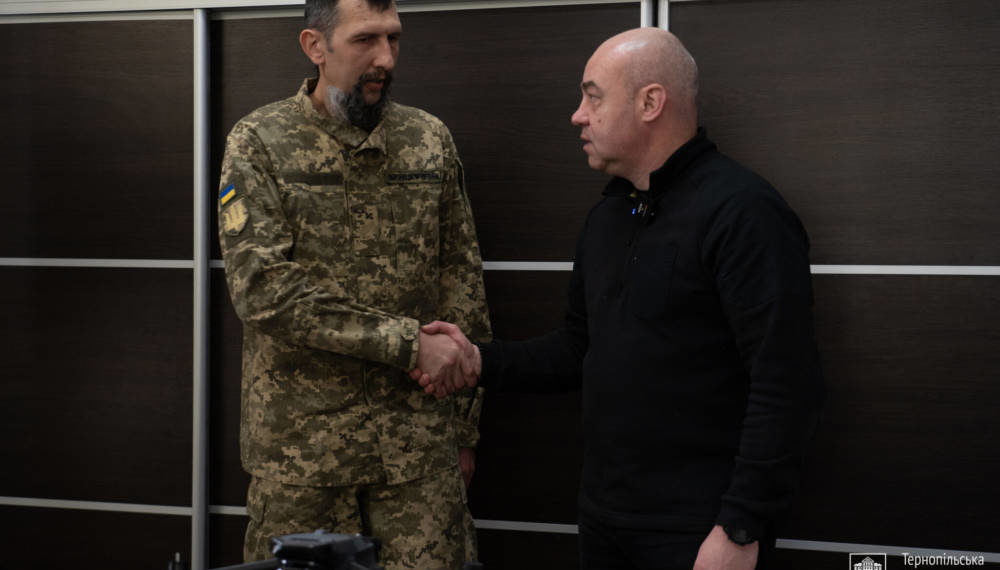 Тернопіль передав квадрокоптери для 141-ї бригади: Сергій Надал