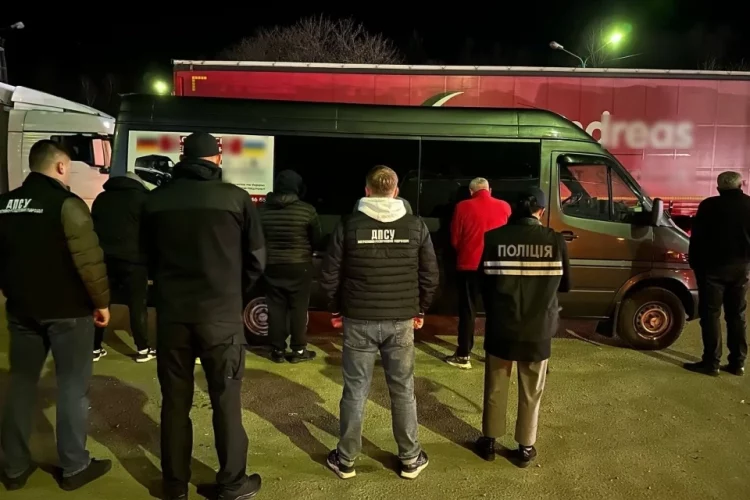 Прикордонники затримали ухилянтів