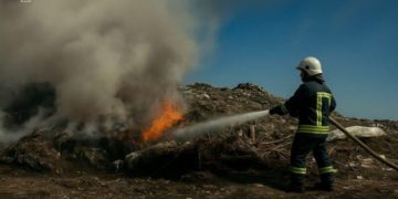Горіло сміттєзвалище