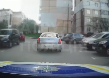 Патрульні зупинили порушника ПДР