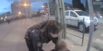 Патрульні врятували чоловіка