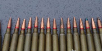 Незаконний продаж зброї