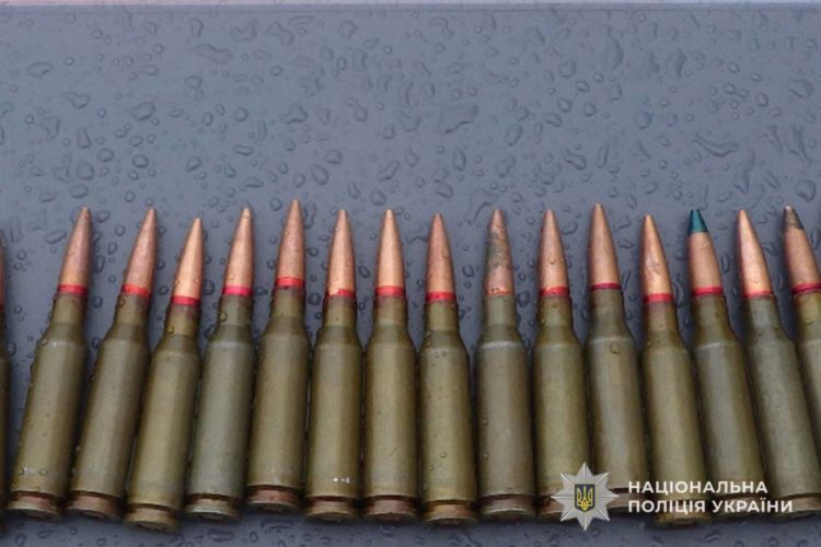 Незаконний продаж зброї