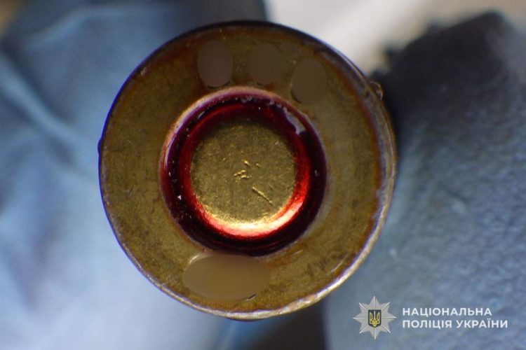 Незаконний продаж зброї