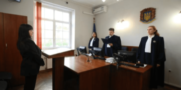 суд над політиком