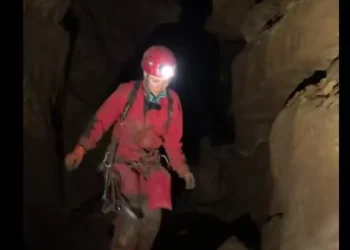 На Тернопільщині відкрили печеру